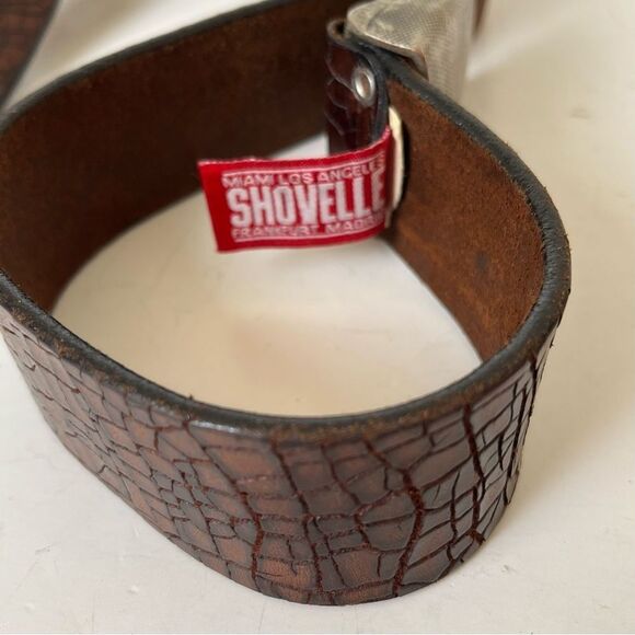 Tobacco Road Crackled Leather Belt Small Statement Buckle Shovelle USA 27 to 31 - Picture 8 of 10